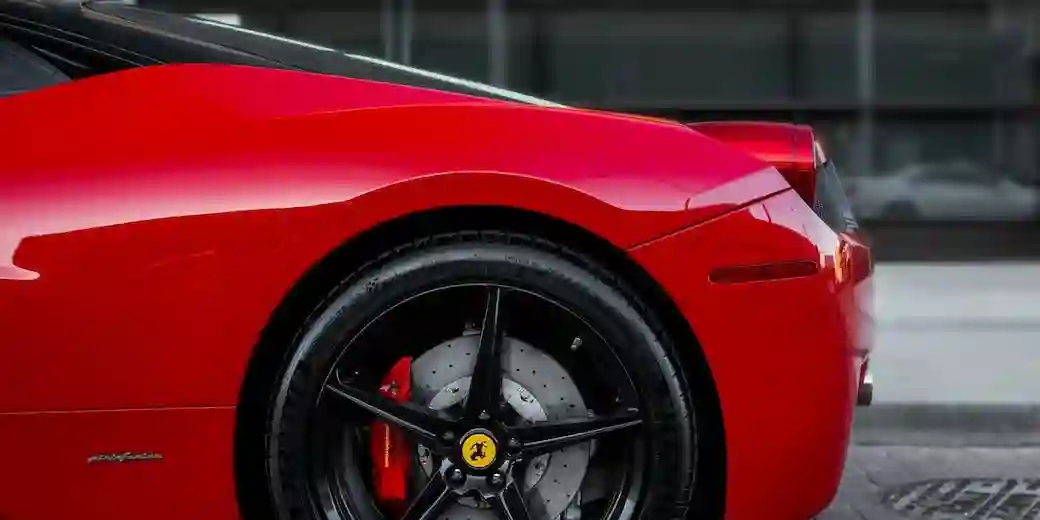 How to Choose the Perfect Sports Car Hire for Your Weekend Getaway in Manchester