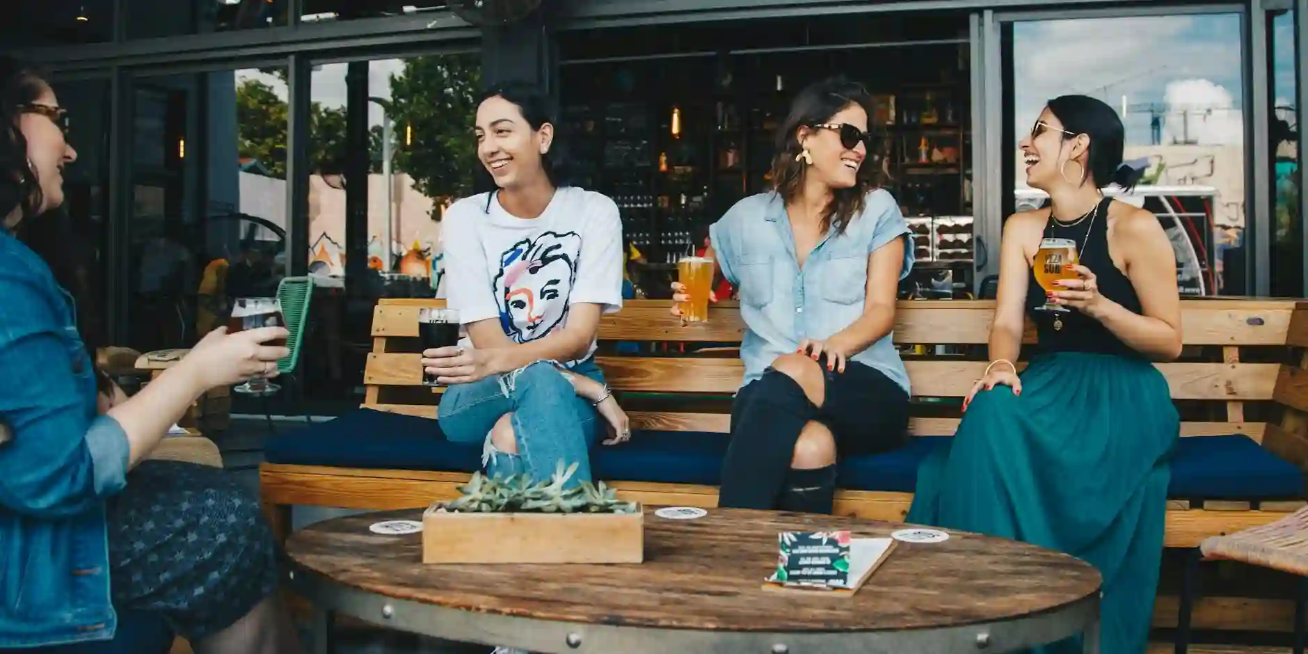 Understanding the Charm of Cockney Rhyming Slang: A Guide for Beginners