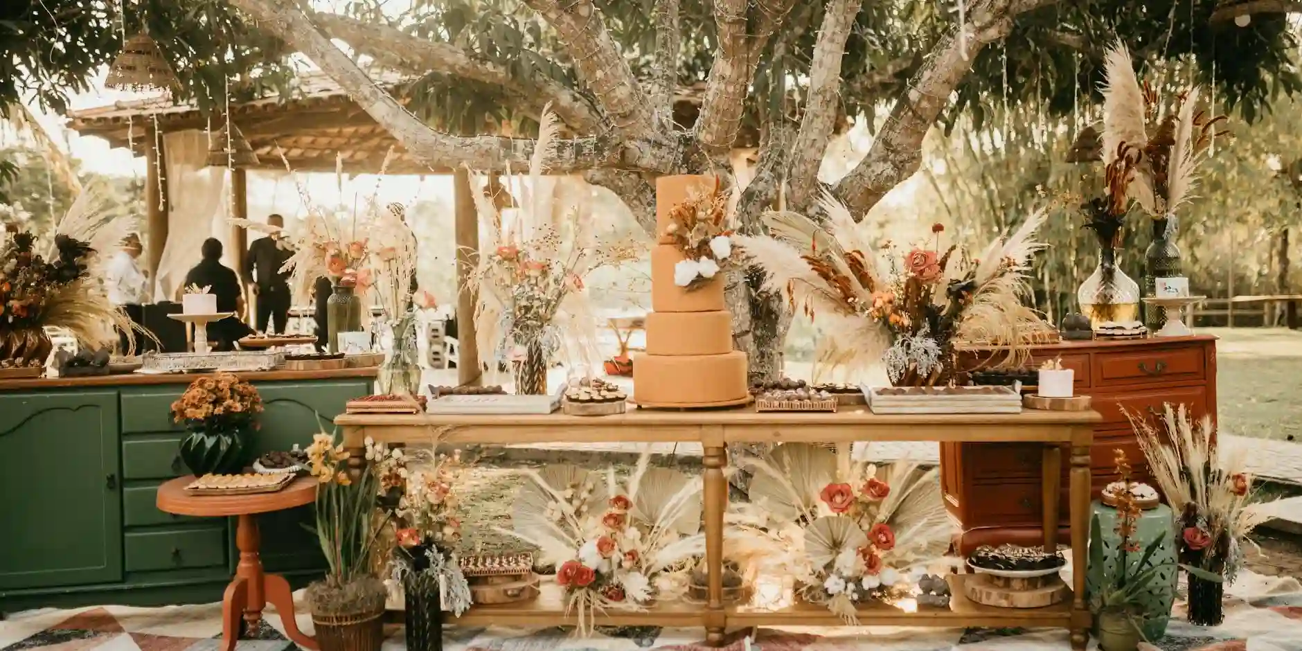 Top Wedding Cake Trends in Tyne and Wear for 2023