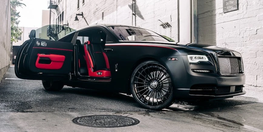 Luxury Wedding Cars UK: Phantom Drophead vs. Dawn | Choosing the Ultimate Convertible Elegance