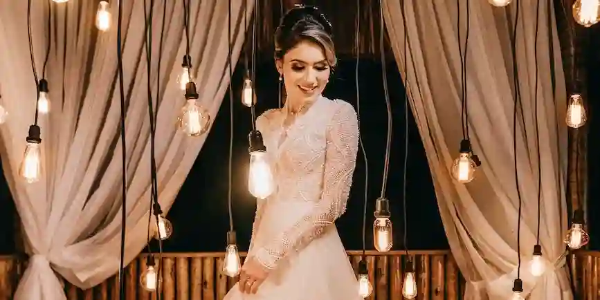 How to Blend Traditional and Modern Styles in an Indian Wedding: Insights from Leicester Experts
