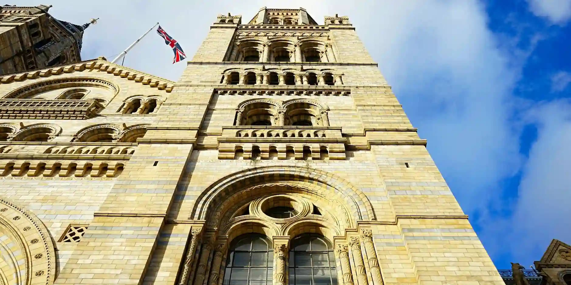 Booking the Perfect Wedding Venue for Indian & Asian Celebrations