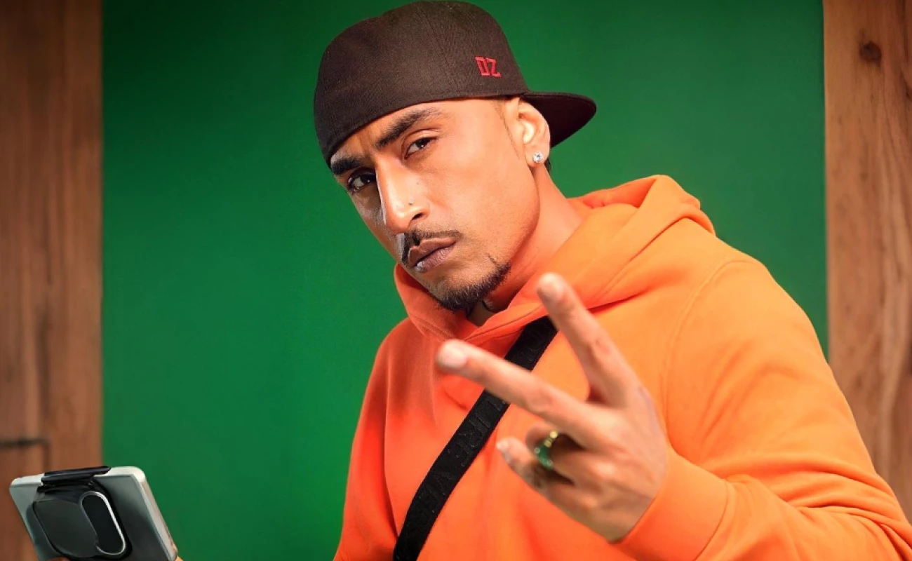 Dr Zeus, Punjabi singer