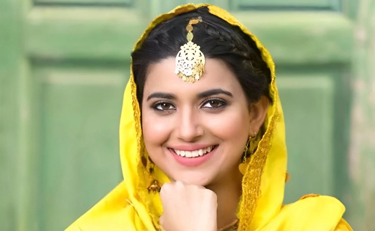 Nimrat Khaira, Punjabi singer