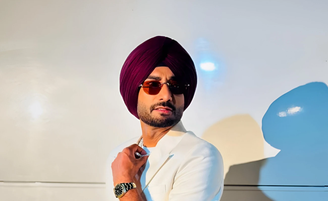 Ranjit Bawa, Punjabi singer