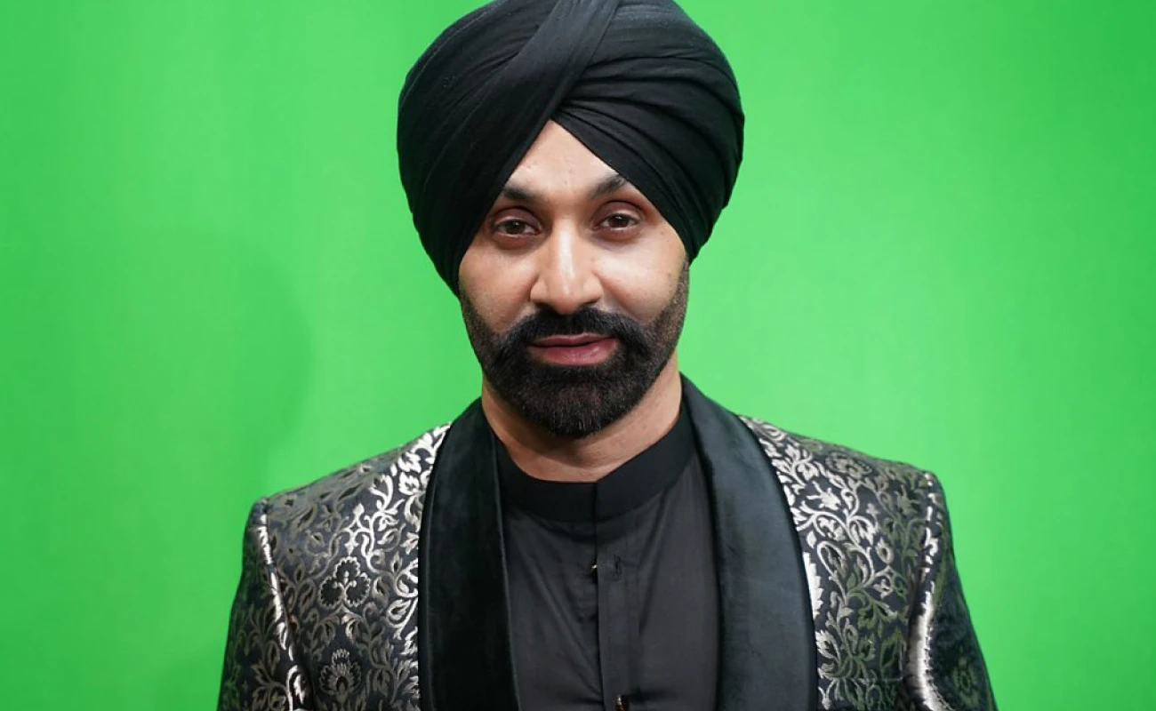 Sukshinder Shinda, Punjabi singer